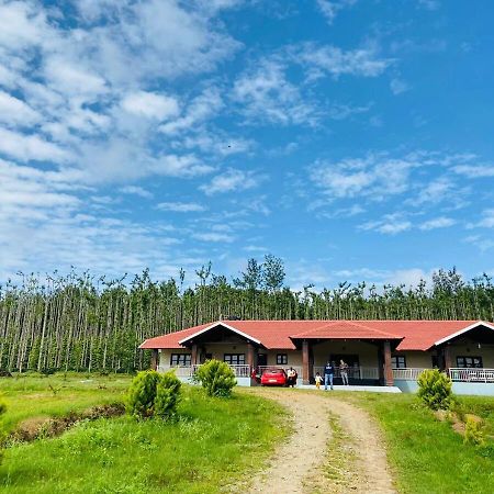 ホテル Coffee Safari Chikmagalūr エクステリア 写真