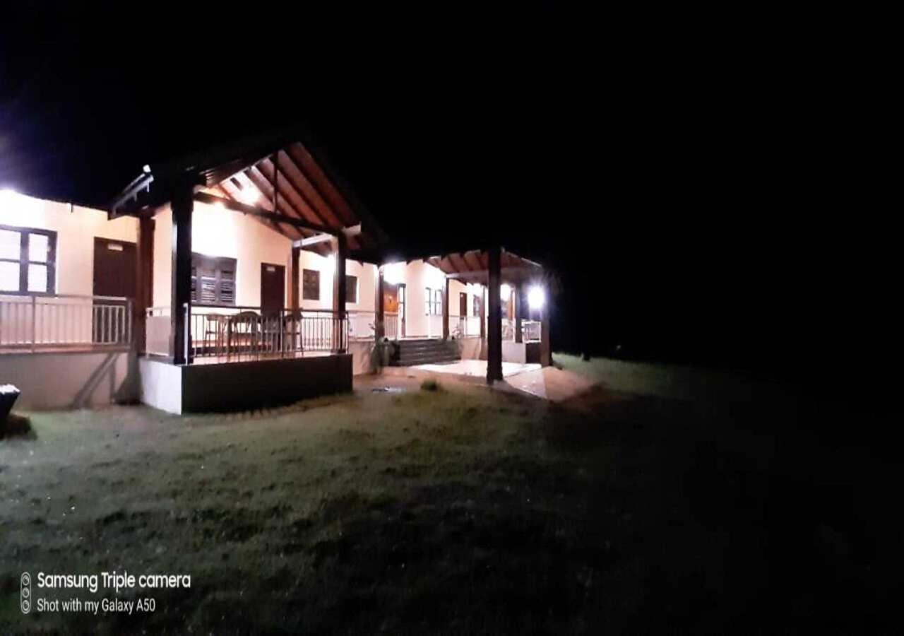 ホテル Coffee Safari Chikmagalūr エクステリア 写真